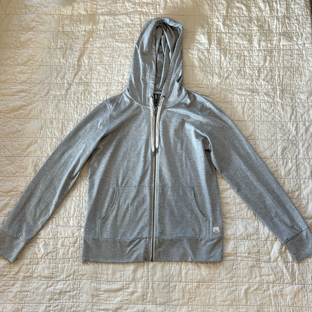 Vuori Performance Hoodie